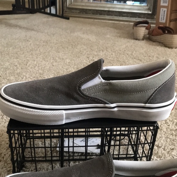 VANS GREY skateboard Shoes Classic Slip-On Sneaker NEW - Picture 4 of 7